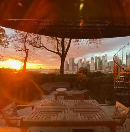 Jennifer Connelly and Paul Bettany owns a lavish property.